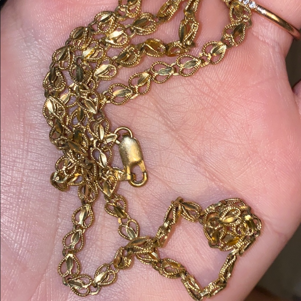 14 carrot gold chain